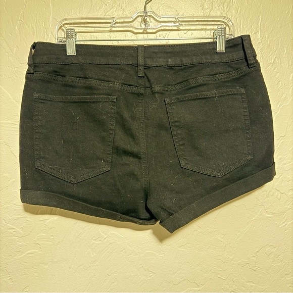 Women's So Black Jean Shorts Low Rise Shortie 2.5in Inseam Stretch Size 17 33W - Picture 5 of 7